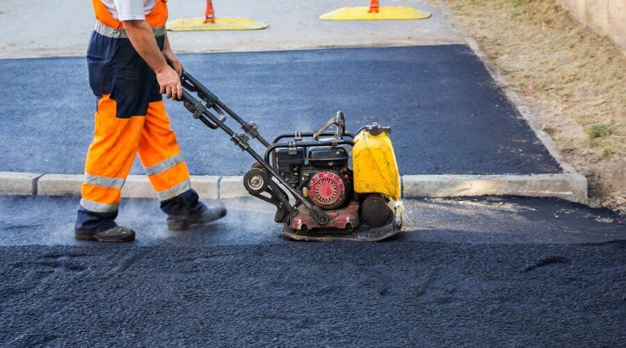 Professional gutter cleaning in Perth Amboy, NJ